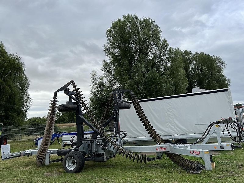 Fliegl KSE 680 Kettenscheibenegge - Rastras: foto 1 Fliegl KSE 680 Kettenscheibenegge - Rastras: foto 1
