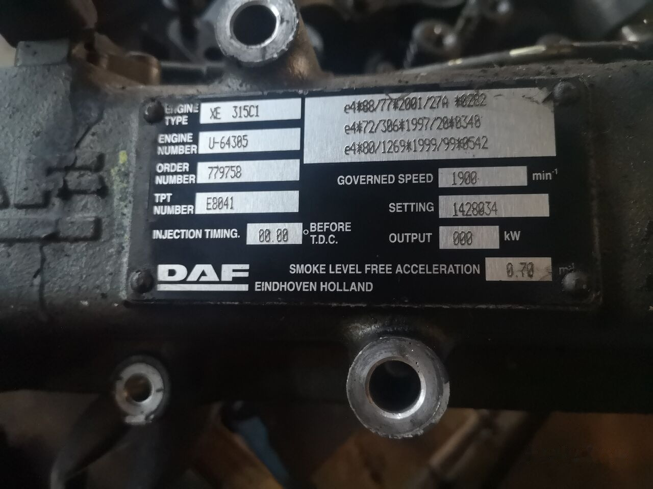 DAF Ersatztteile 0281010045 DAF XF 95 - Bloque de cilindros para Camión: foto 5 DAF Ersatztteile 0281010045 DAF XF 95 - Bloque de cilindros para Camión: foto 5
