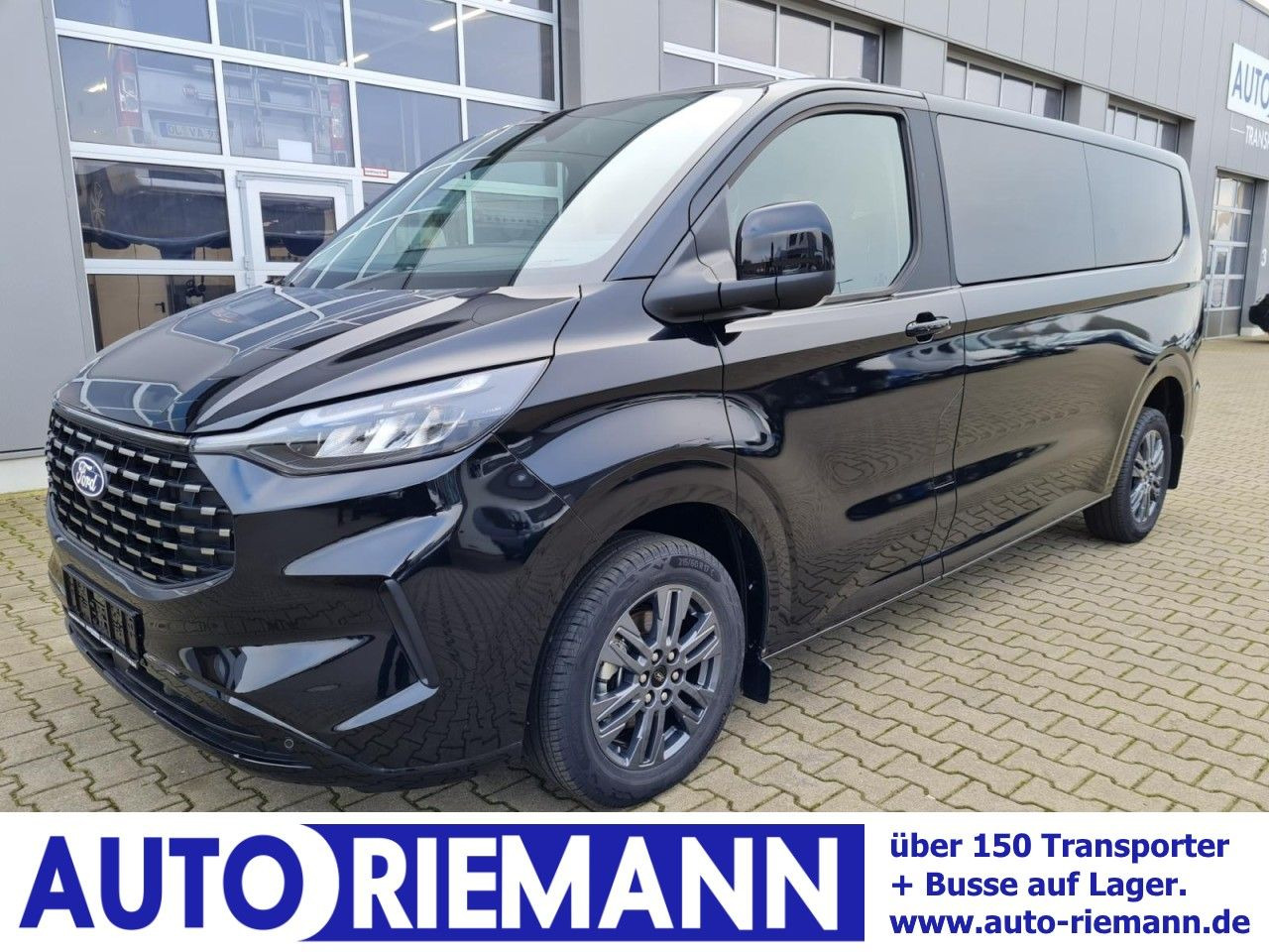 Ford Tourneo Custom 320 L2 Titanium 9 Sitze STANDHZ - Furgoneta de pasajeros: foto 1 Ford Tourneo Custom 320 L2 Titanium 9 Sitze STANDHZ - Furgoneta de pasajeros: foto 1