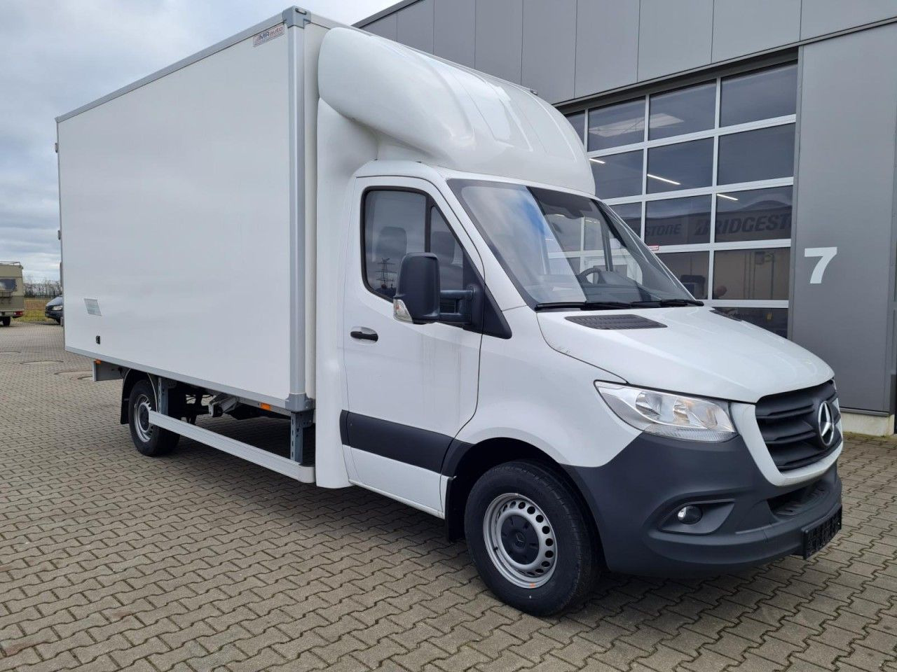 Mercedes-Benz Sprinter 315 CDi Koffer lang MBux Klima - Furgoneta caja cerrada: foto 3 Mercedes-Benz Sprinter 315 CDi Koffer lang MBux Klima - Furgoneta caja cerrada: foto 3