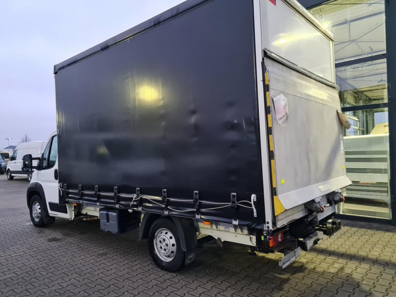 Furgoneta con caja de lona Peugeot Boxer 35 Pritsche 2x Schiebe Plane LBW L4 KLIMA: foto 9