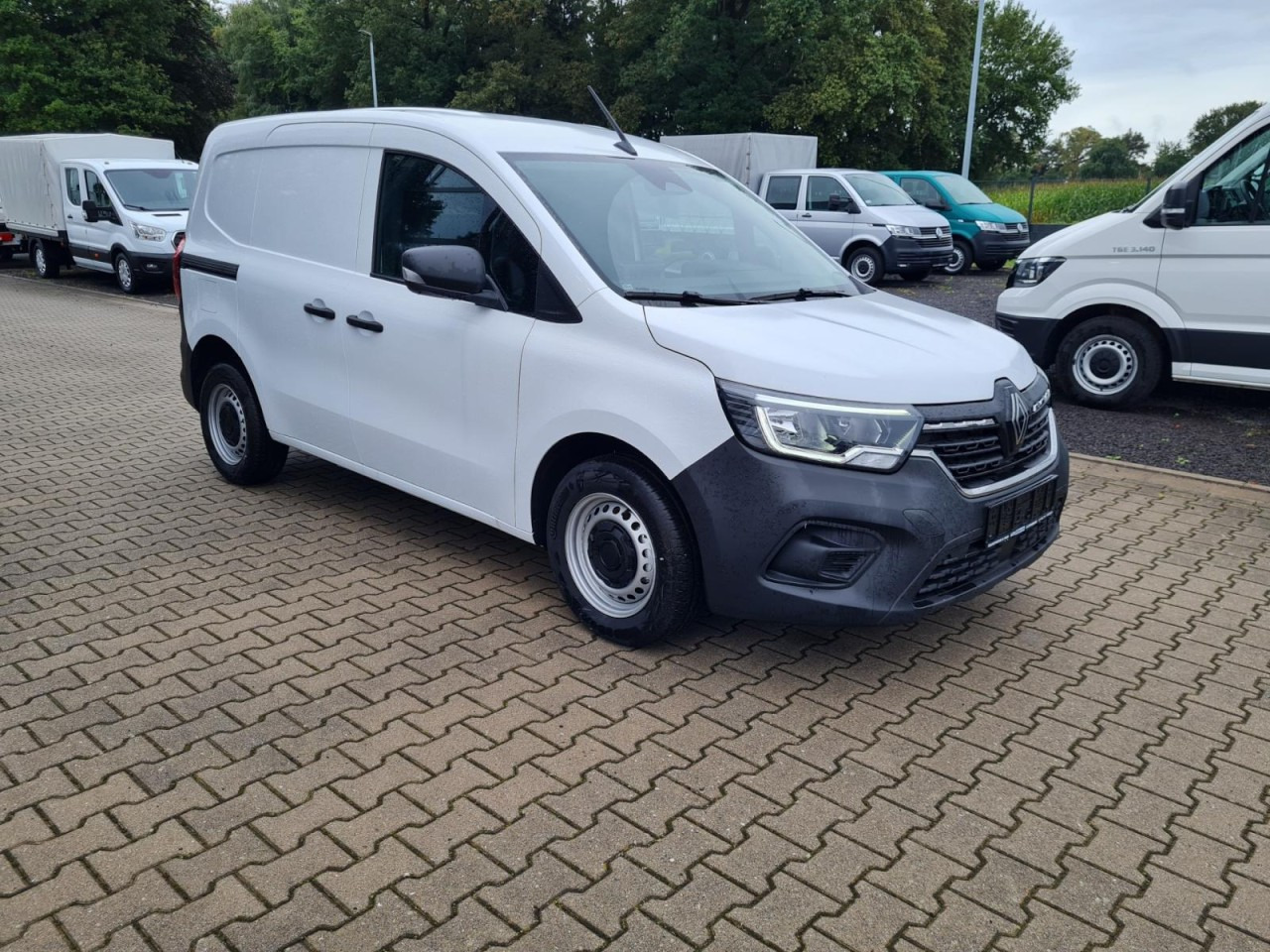 Renault Kangoo Van Kasten L1H1 TCe 1.3i KLIMA PDC TEMPOMAT - Furgoneta pequeña: foto 3 Renault Kangoo Van Kasten L1H1 TCe 1.3i KLIMA PDC TEMPOMAT - Furgoneta pequeña: foto 3