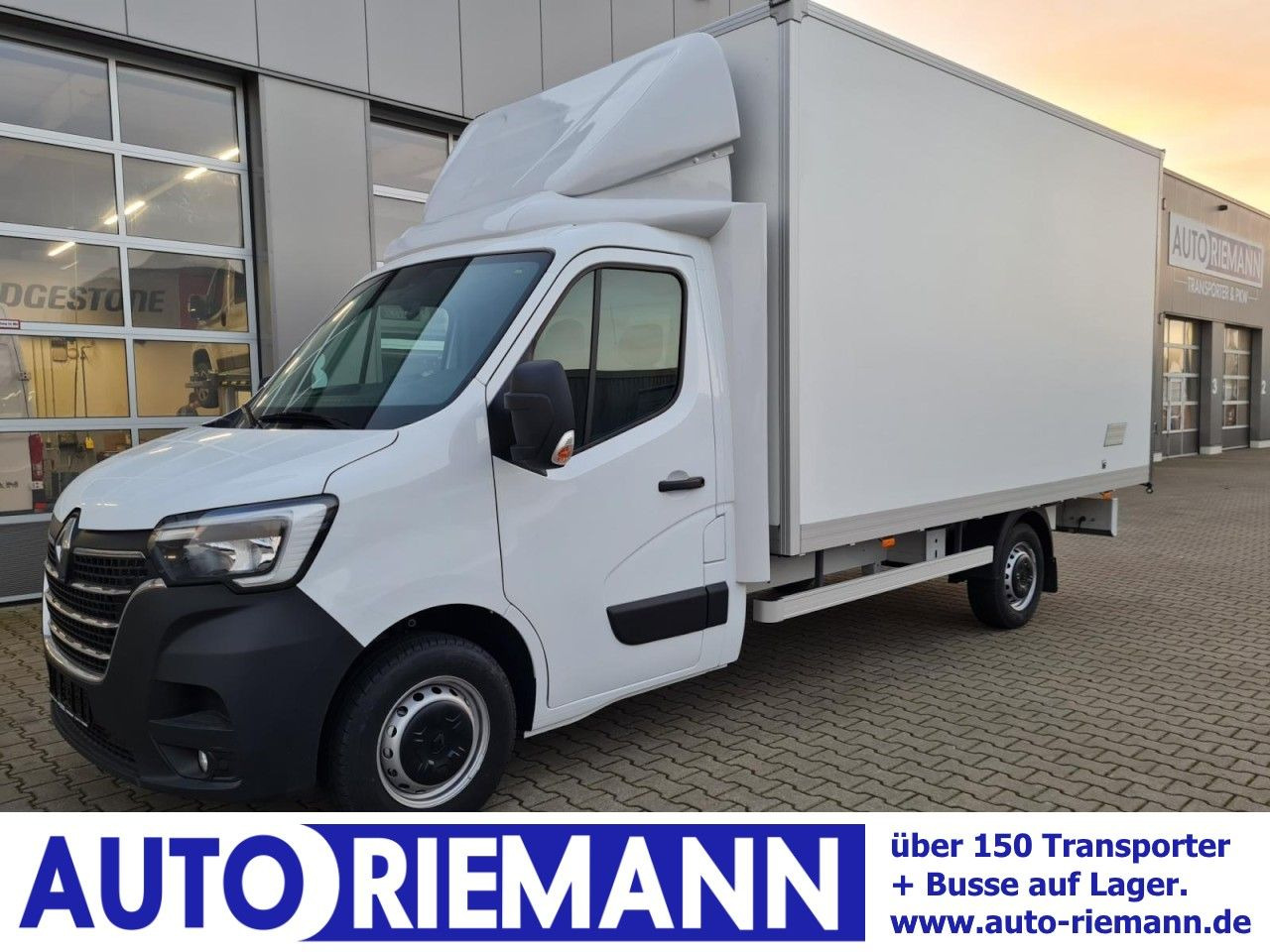 Renault Master 3.5t Möbel Koffer KLIMA LUFTFEDERUNG TEMP - Furgoneta caja cerrada: foto 1 Renault Master 3.5t Möbel Koffer KLIMA LUFTFEDERUNG TEMP - Furgoneta caja cerrada: foto 1