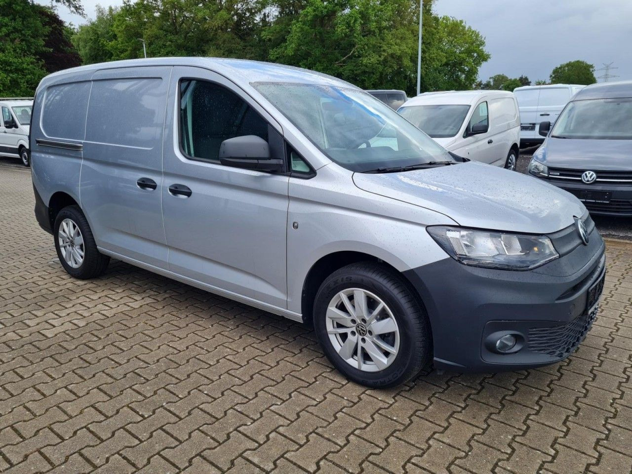 Volkswagen Caddy Cargo Maxi 2.0 TDI NAVI PDC KLIMA Alufelge - Furgoneta pequeña: foto 3 Volkswagen Caddy Cargo Maxi 2.0 TDI NAVI PDC KLIMA Alufelge - Furgoneta pequeña: foto 3
