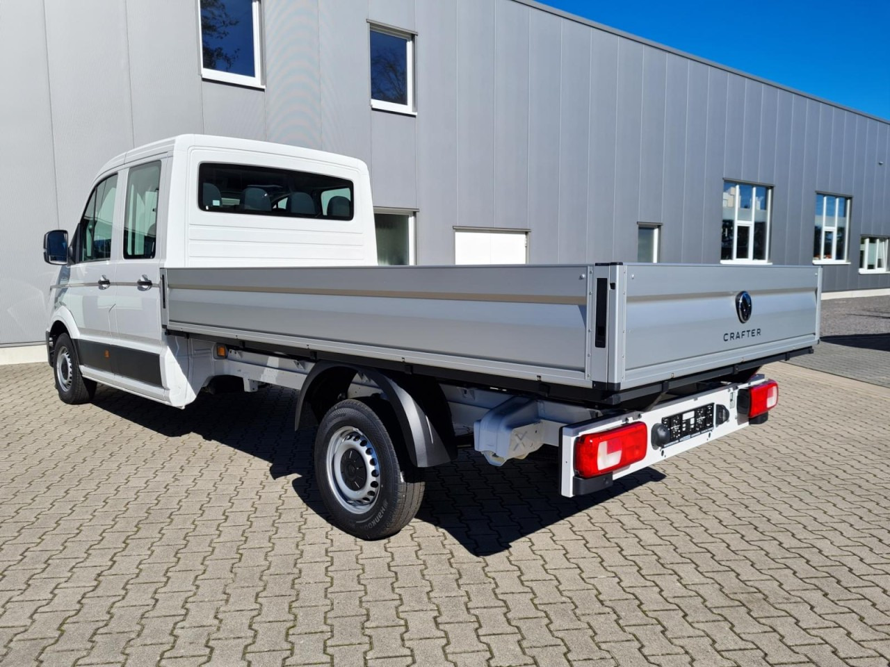 Volkswagen Crafter 35 DOKA 7-Sitze lang L4 KLIMA TEMPOMAT - Caja abierta furgoneta, Furgoneta combi: foto 4 Volkswagen Crafter 35 DOKA 7-Sitze lang L4 KLIMA TEMPOMAT - Caja abierta furgoneta, Furgoneta combi: foto 4