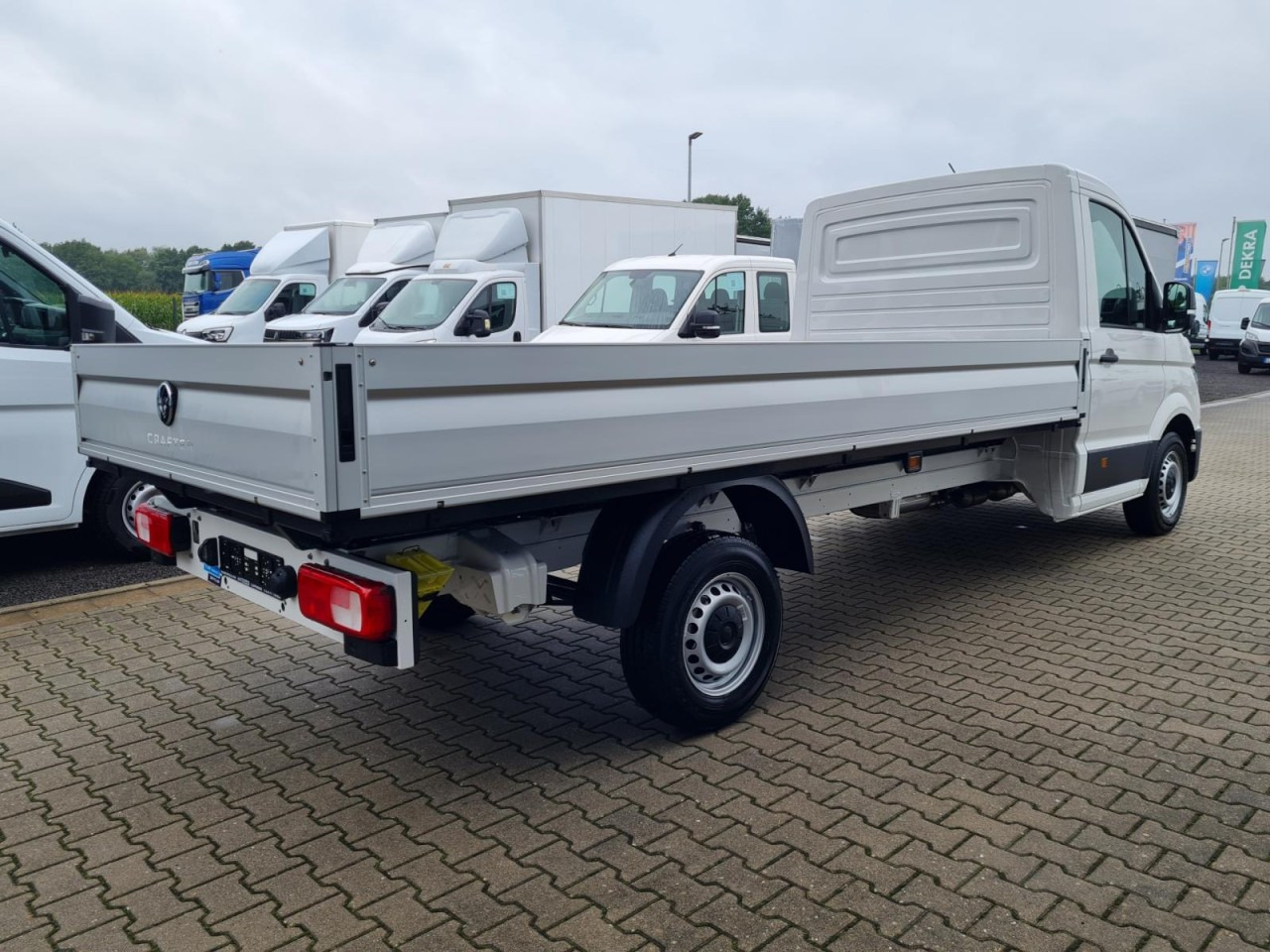 Volkswagen Crafter 35 Pritsche TDI Pritsche L4 KLIMA TEMPOMAT - Caja abierta furgoneta: foto 4 Volkswagen Crafter 35 Pritsche TDI Pritsche L4 KLIMA TEMPOMAT - Caja abierta furgoneta: foto 4