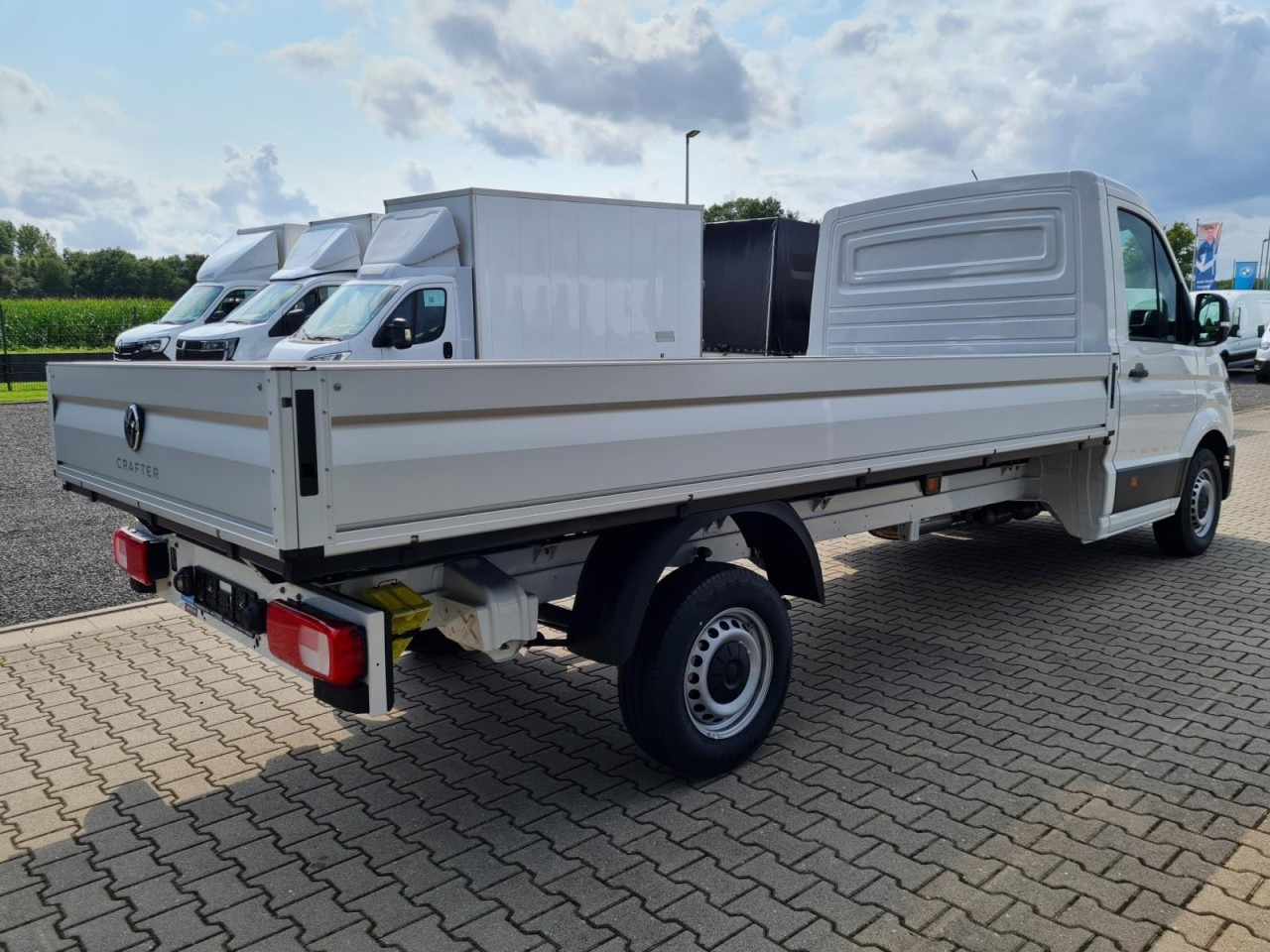 Volkswagen Crafter 35 Pritsche TDi L4 lang KLIMA TEMPOMAT - Caja abierta furgoneta: foto 4 Volkswagen Crafter 35 Pritsche TDi L4 lang KLIMA TEMPOMAT - Caja abierta furgoneta: foto 4