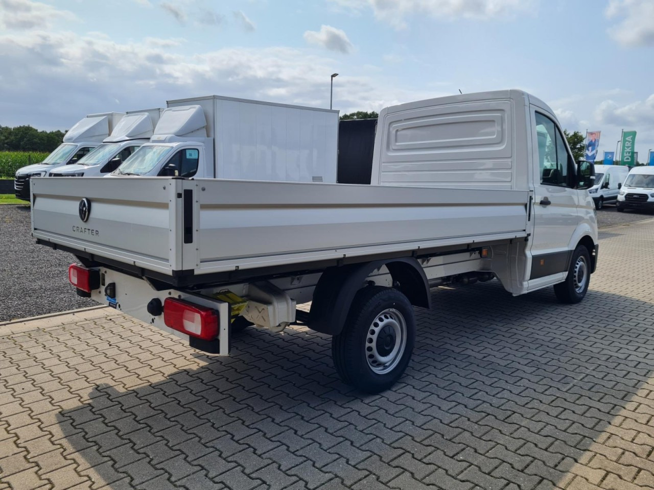 Volkswagen Crafter 35 Pritsche TDi MR L3 KLIMA TEMPOMAT - Caja abierta furgoneta: foto 4 Volkswagen Crafter 35 Pritsche TDi MR L3 KLIMA TEMPOMAT - Caja abierta furgoneta: foto 4