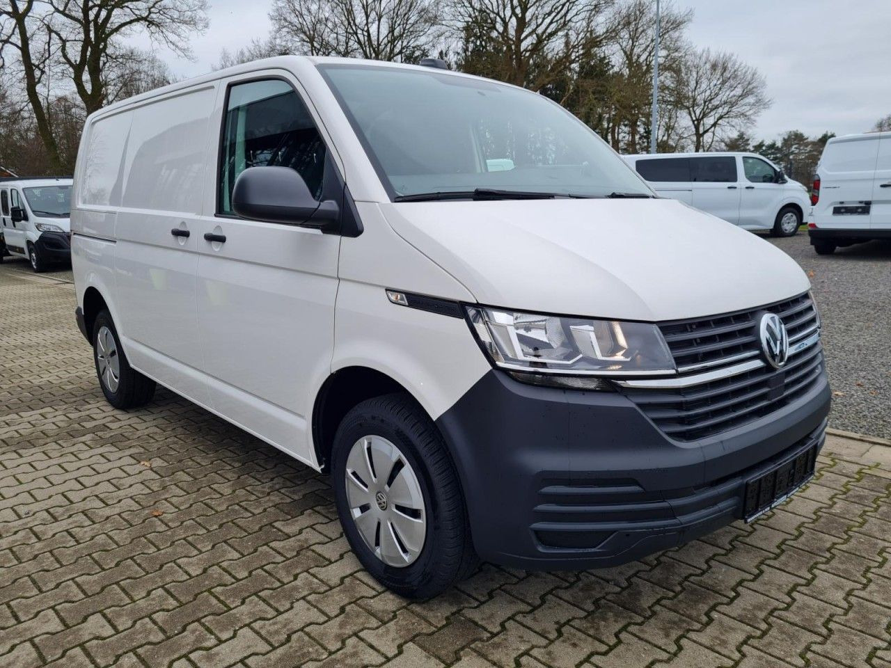Volkswagen T6.1 Kasten L1 KR Heckklappe KAMERA KLIMA ALLWET - Furgoneta pequeña: foto 4 Volkswagen T6.1 Kasten L1 KR Heckklappe KAMERA KLIMA ALLWET - Furgoneta pequeña: foto 4