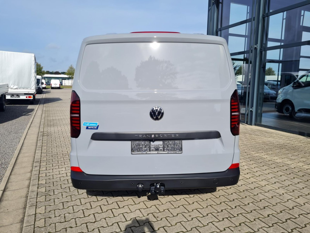 Volkswagen T7 Kasten TDi AG L2 AHK KLIMA KAMERA LED TEMPOMAT - Furgoneta pequeña: foto 5 Volkswagen T7 Kasten TDi AG L2 AHK KLIMA KAMERA LED TEMPOMAT - Furgoneta pequeña: foto 5