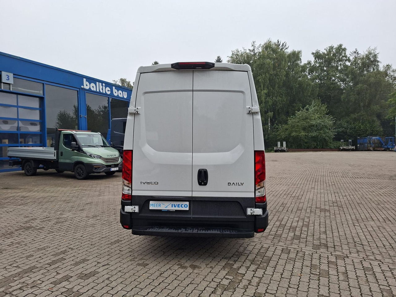 Iveco 35S16A8V Klima, Radio, Kamera ab 0% Finanzierbar - Furgón: foto 4 Iveco 35S16A8V Klima, Radio, Kamera ab 0% Finanzierbar - Furgón: foto 4