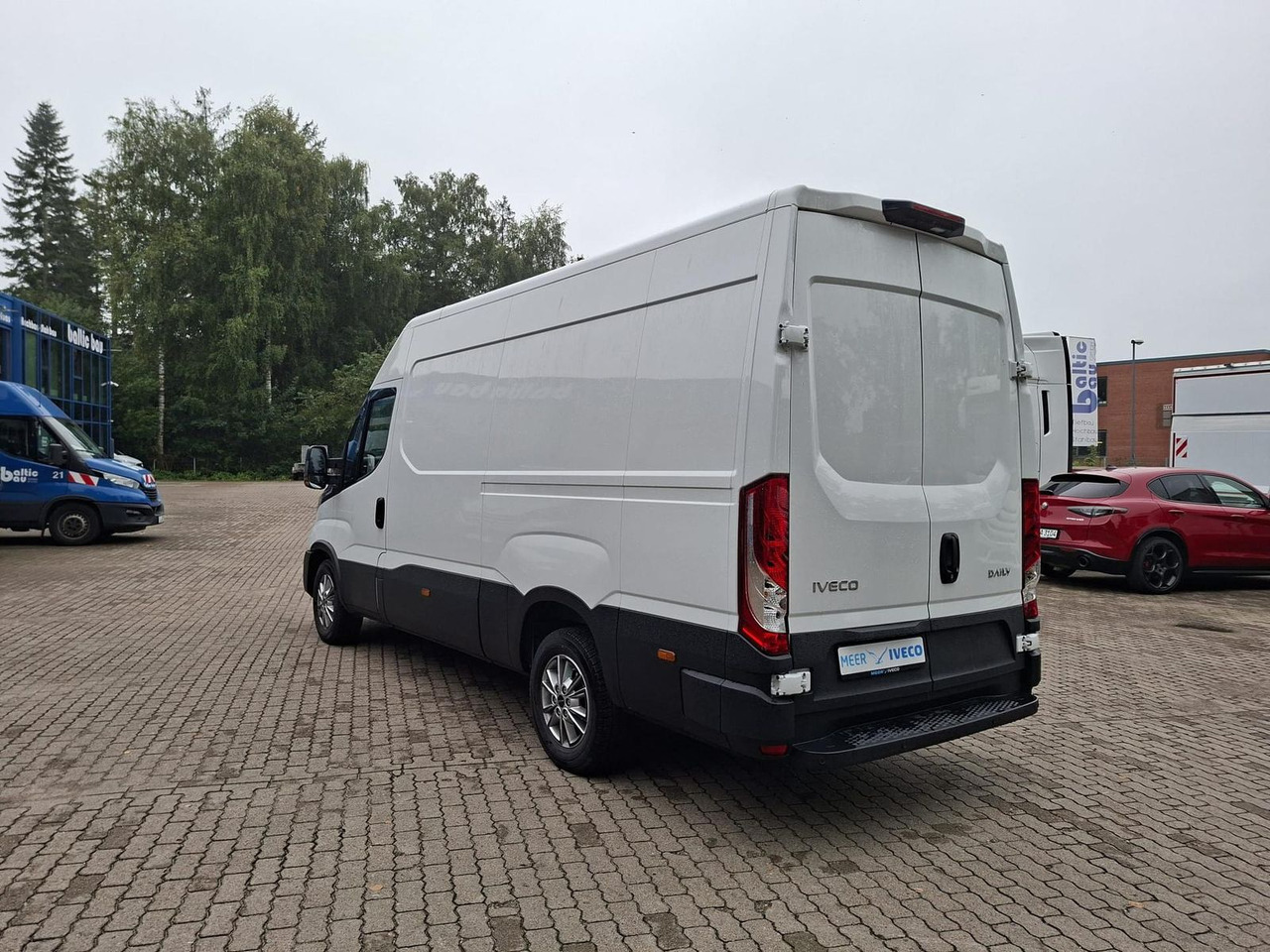 Iveco 35S16A8V Klima, Radio, Kamera ab 0% Finanzierbar - Furgón: foto 3 Iveco 35S16A8V Klima, Radio, Kamera ab 0% Finanzierbar - Furgón: foto 3