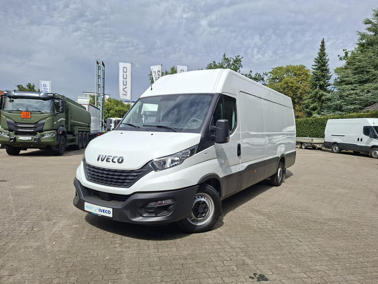 Iveco Daily 35S16V Klima 4100 115 kW (156 PS), Auto... - Furgón: foto 1 Iveco Daily 35S16V Klima 4100 115 kW (156 PS), Auto... - Furgón: foto 1