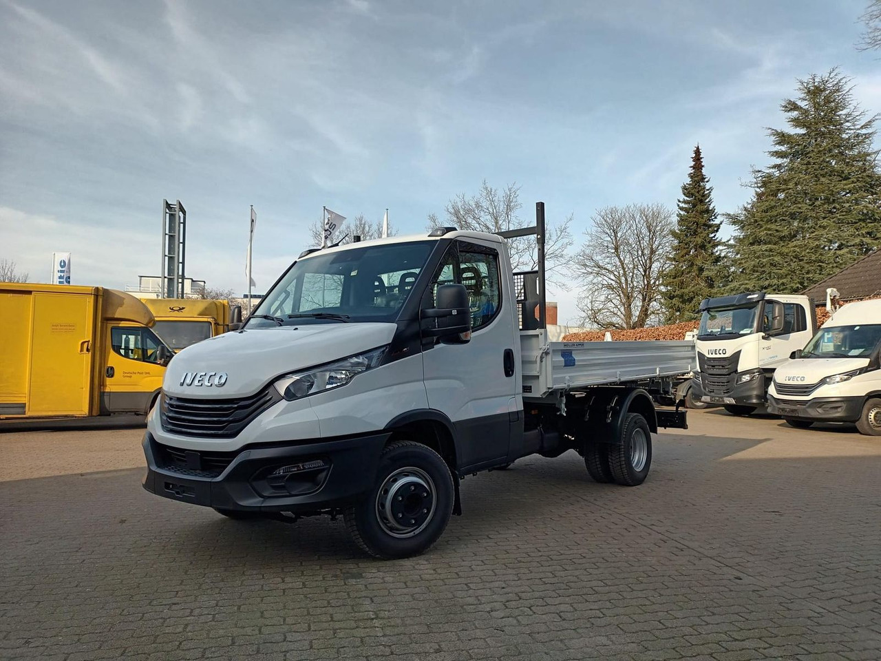 Iveco Daily 70C18H Dreiseitenkipper ab 0% Finanzieren - Volquete furgoneta: foto 1 Iveco Daily 70C18H Dreiseitenkipper ab 0% Finanzieren - Volquete furgoneta: foto 1