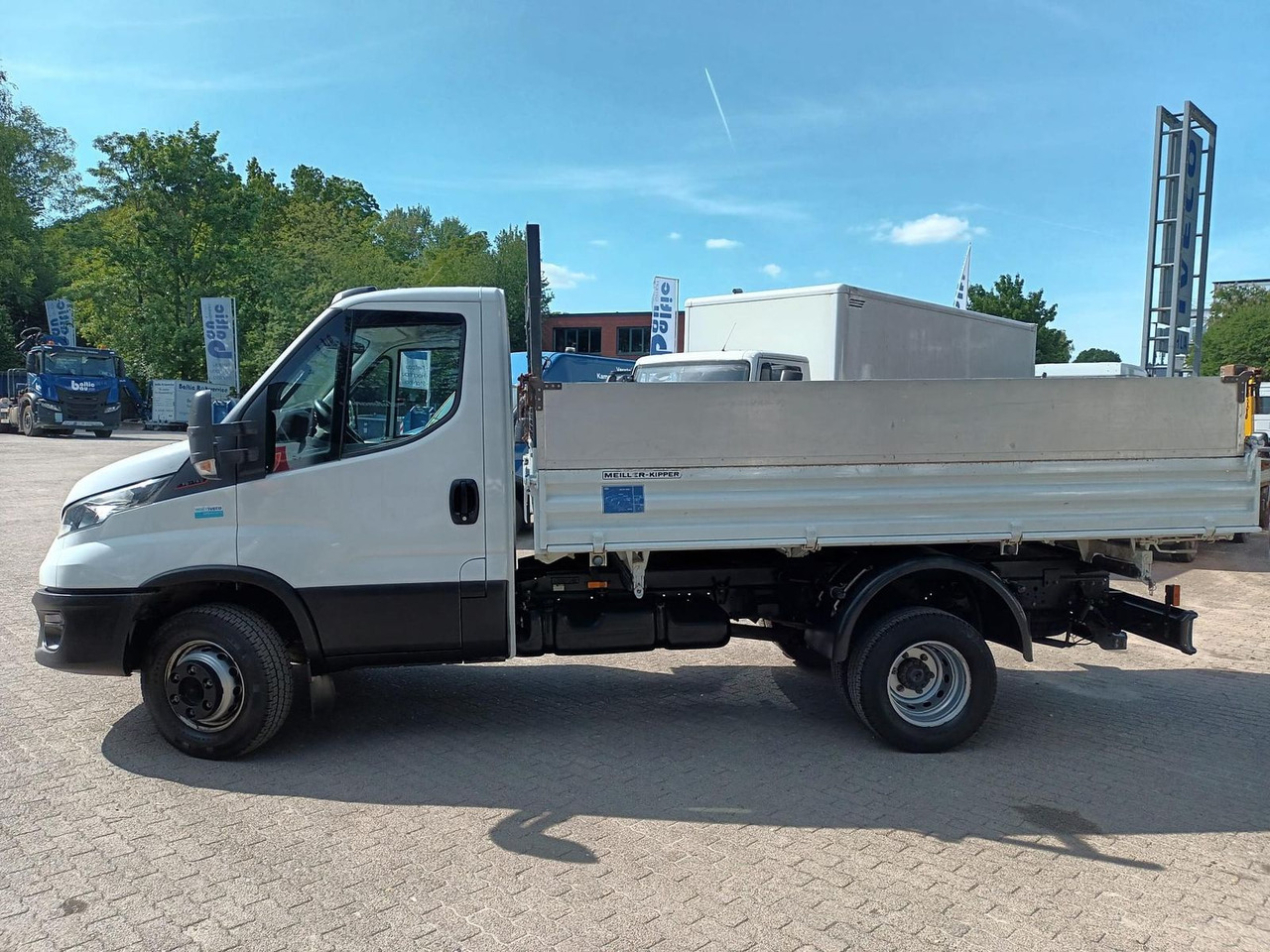 Iveco Daily 70C18H Meiler Kipper Dreiseitenkipper 1... - Volquete furgoneta: foto 2 Iveco Daily 70C18H Meiler Kipper Dreiseitenkipper 1... - Volquete furgoneta: foto 2