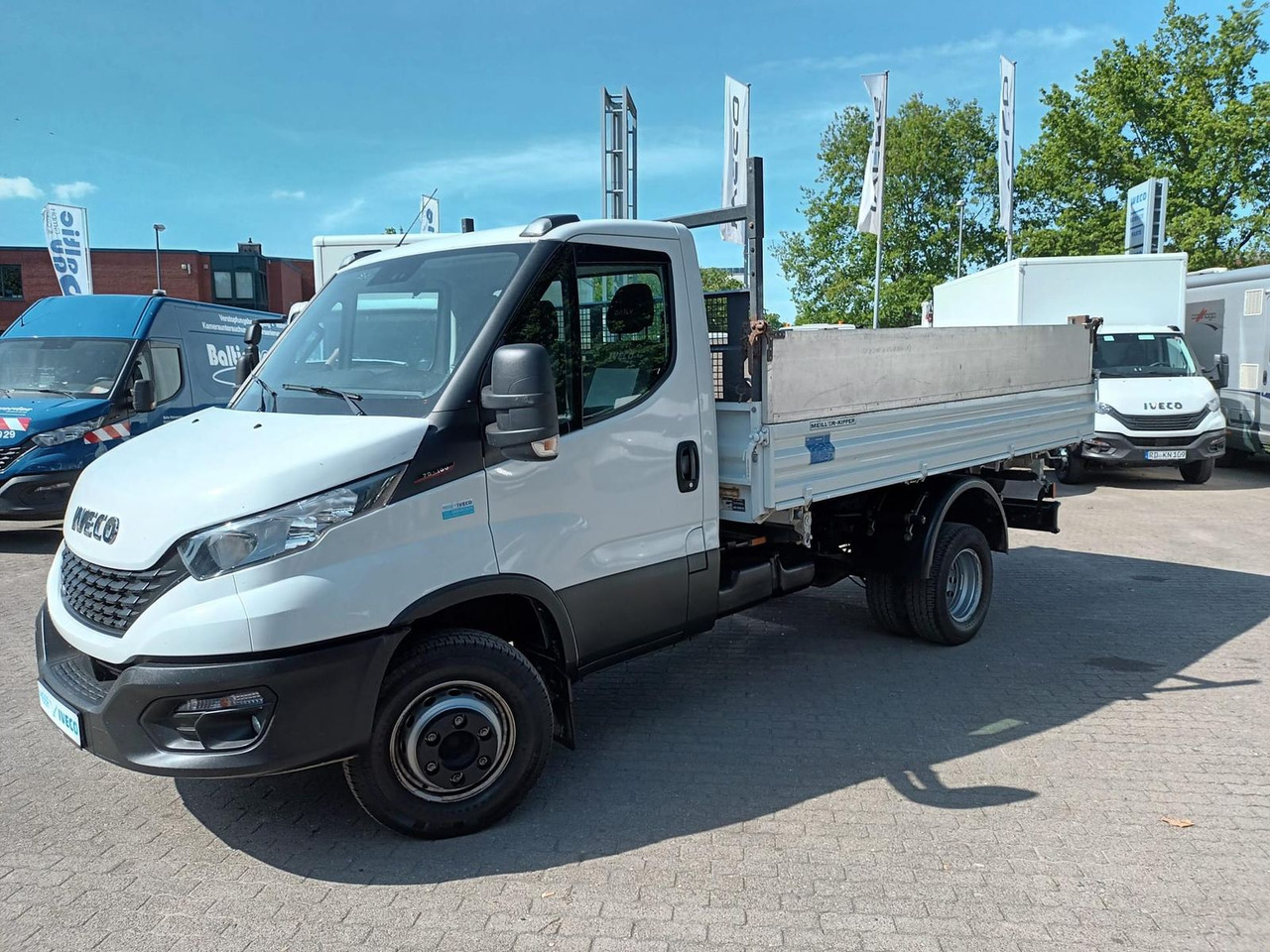 Iveco Daily 70C18H Meiler Kipper Dreiseitenkipper 1... - Volquete furgoneta: foto 1 Iveco Daily 70C18H Meiler Kipper Dreiseitenkipper 1... - Volquete furgoneta: foto 1
