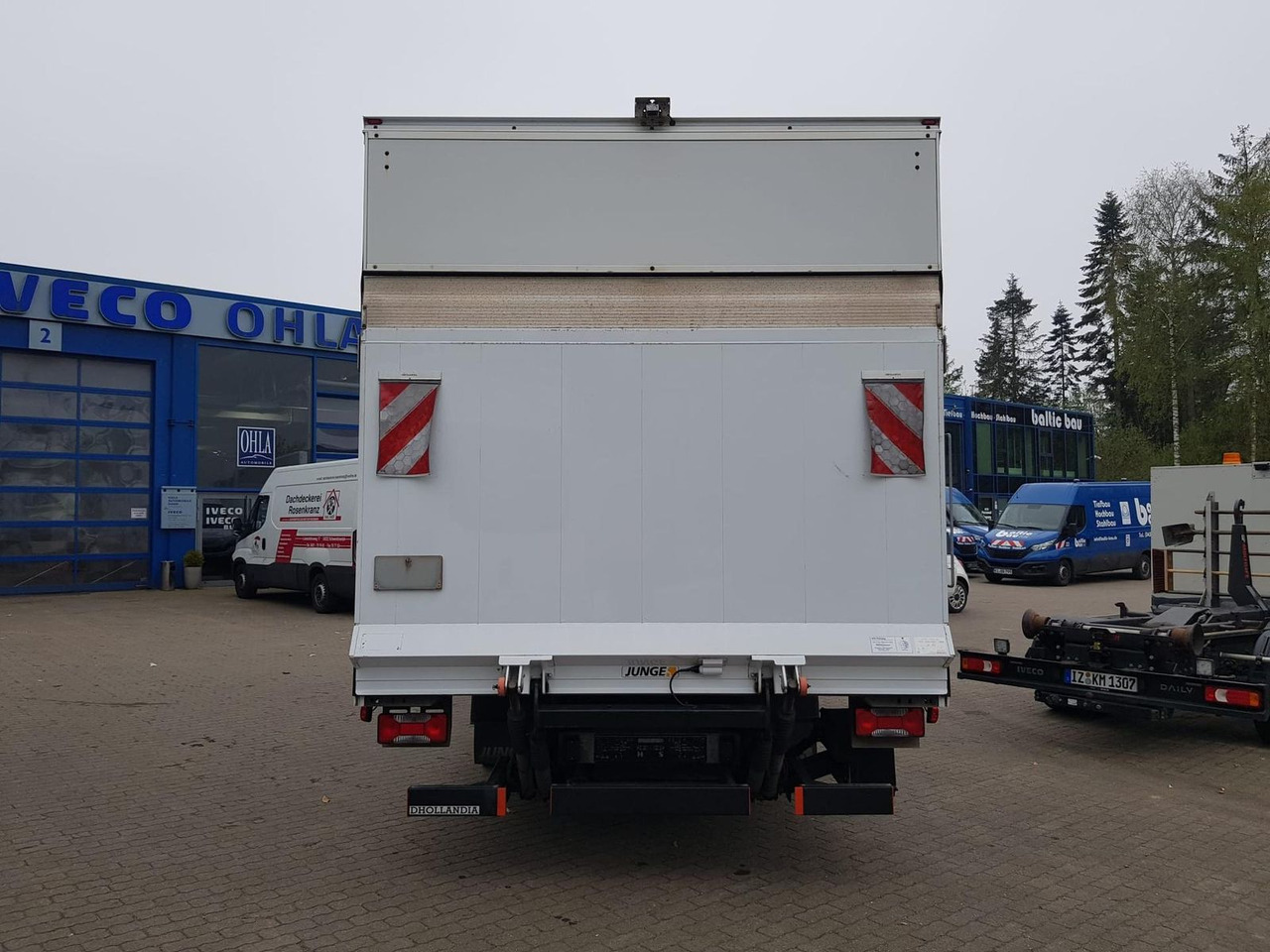 Iveco Daily 70C18HA8/P Koffer, Luftfederung, Kamera - Furgoneta caja cerrada: foto 5 Iveco Daily 70C18HA8/P Koffer, Luftfederung, Kamera - Furgoneta caja cerrada: foto 5