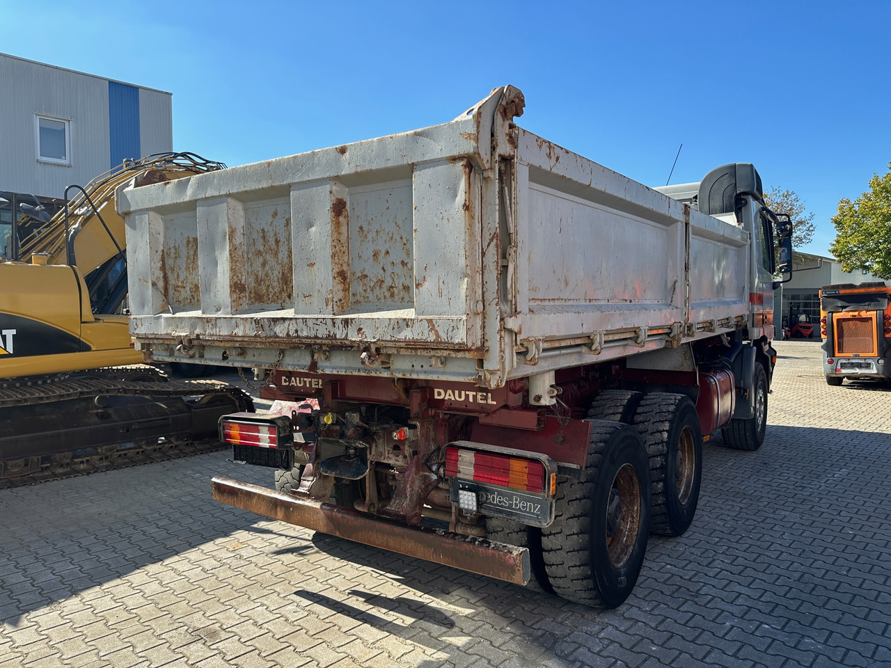 Mercedes-Benz 2648 3-Seiten-Kipper Wechselsystem V8 - Camión volquete: foto 4 Mercedes-Benz 2648 3-Seiten-Kipper Wechselsystem V8 - Camión volquete: foto 4