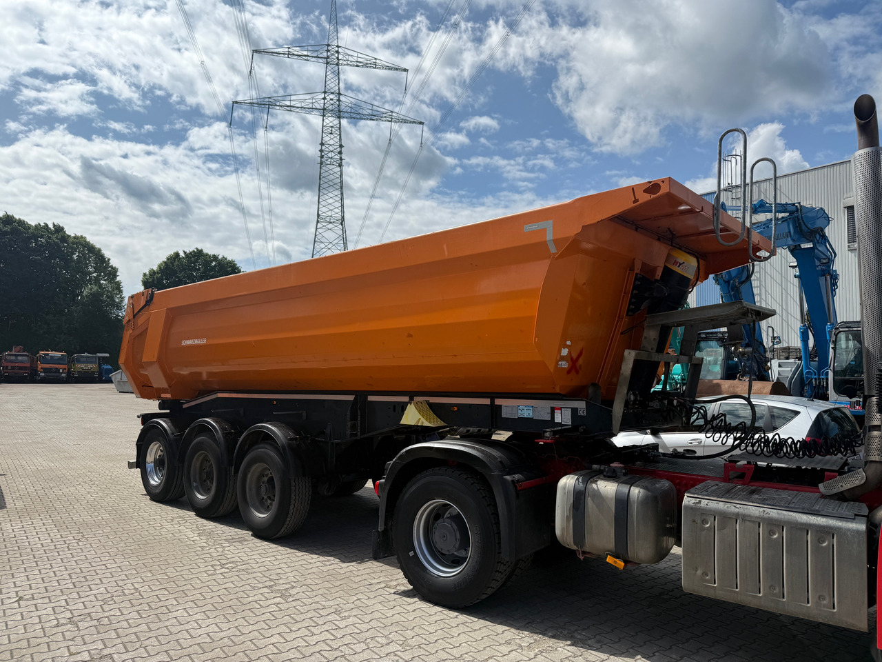 Schwarzmüller Kippauflieger Gesteinsmulde verstärkt Liftachse - Semirremolque volquete: foto 3 Schwarzmüller Kippauflieger Gesteinsmulde verstärkt Liftachse - Semirremolque volquete: foto 3