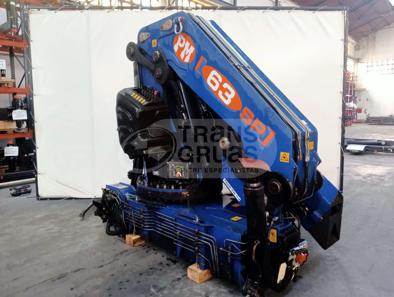 Grúa hidráulica PM 63 - Grúa para camión: foto 5 Grúa hidráulica PM 63 - Grúa para camión: foto 5