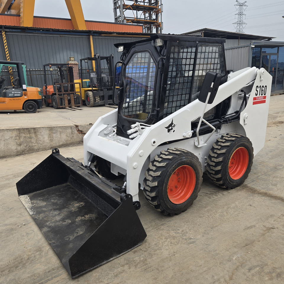 BOBCAT S160 - Minicargadora: foto 1 BOBCAT S160 - Minicargadora: foto 1