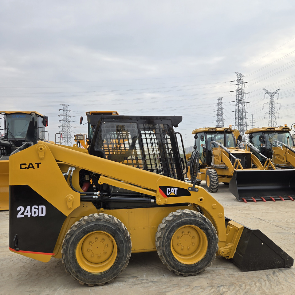 CATERPILLAR 246D - Minicargadora: foto 5 CATERPILLAR 246D - Minicargadora: foto 5