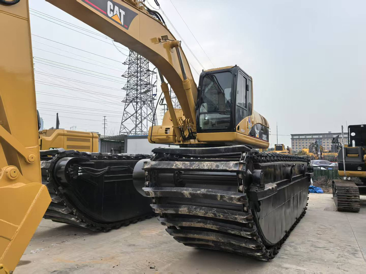 CATERPILLAR 320CL amphibious - Excavadora anfibia: foto 4 CATERPILLAR 320CL amphibious - Excavadora anfibia: foto 4