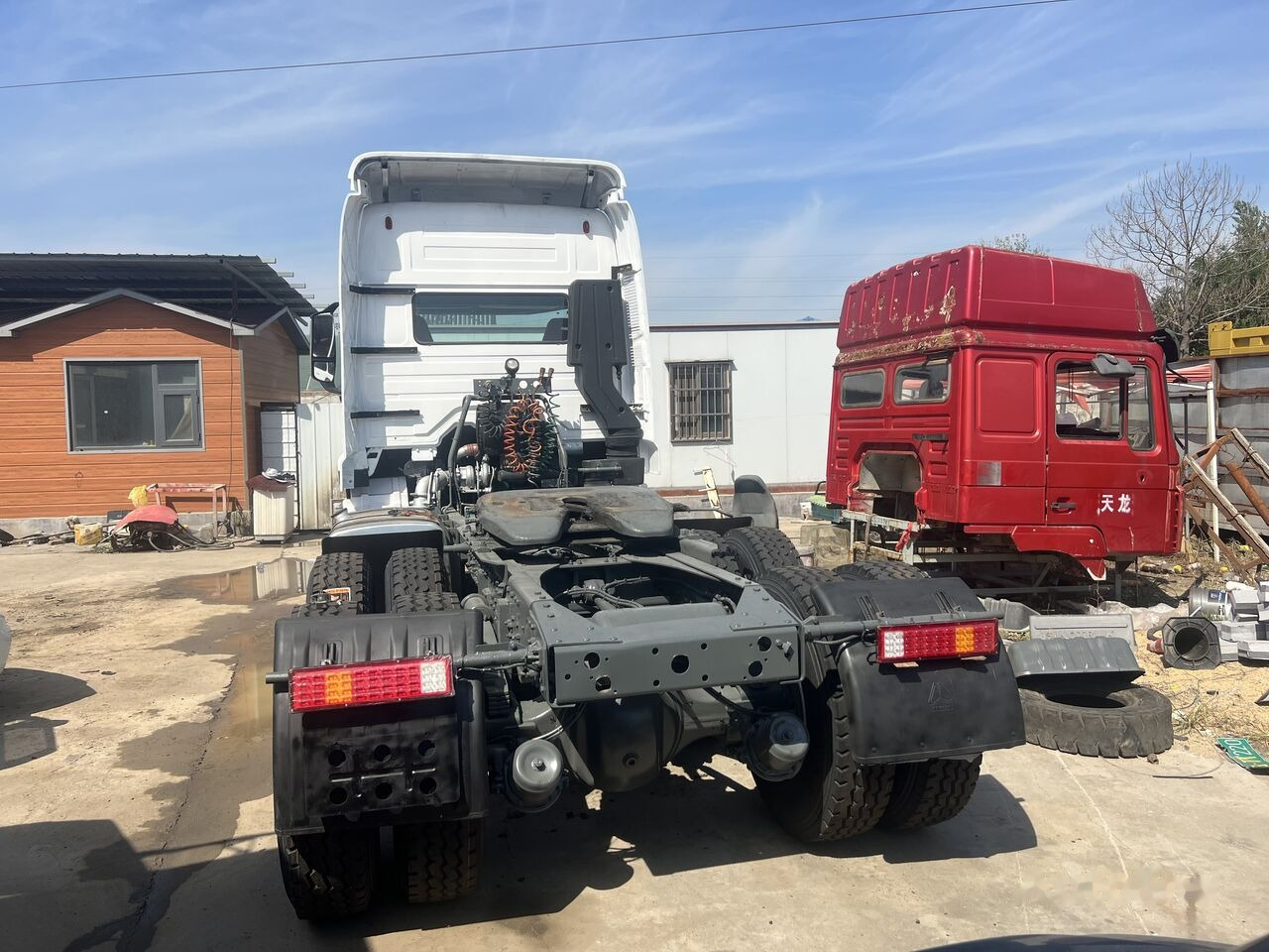 Howo 6x4 - Cabeza tractora: foto 3 Howo 6x4 - Cabeza tractora: foto 3