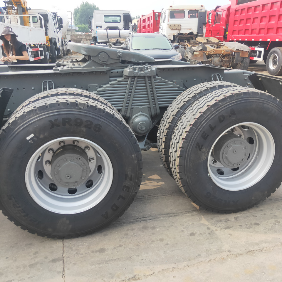 Cabeza tractora Sinotruk HOWO 420 6*4 Tractor: foto 9