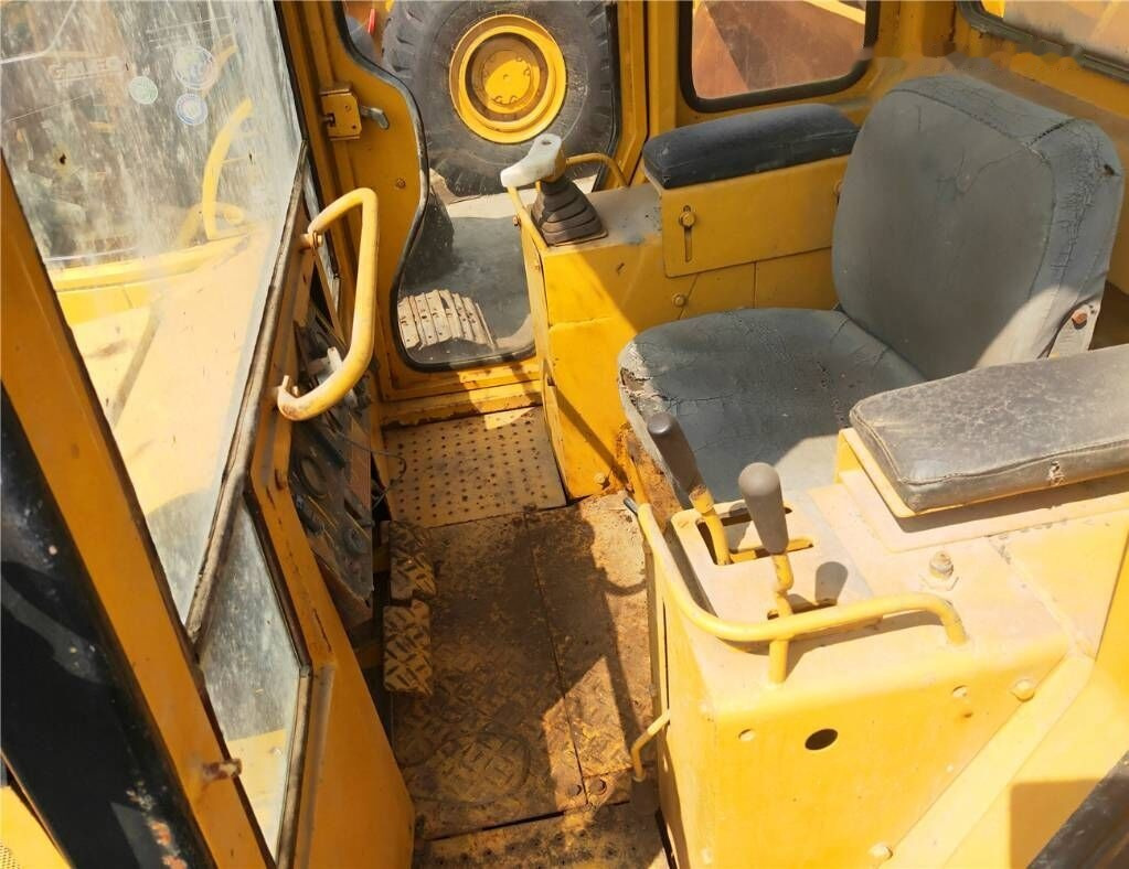 Caterpillar D 3 C - Bulldozer: foto 5 Caterpillar D 3 C - Bulldozer: foto 5