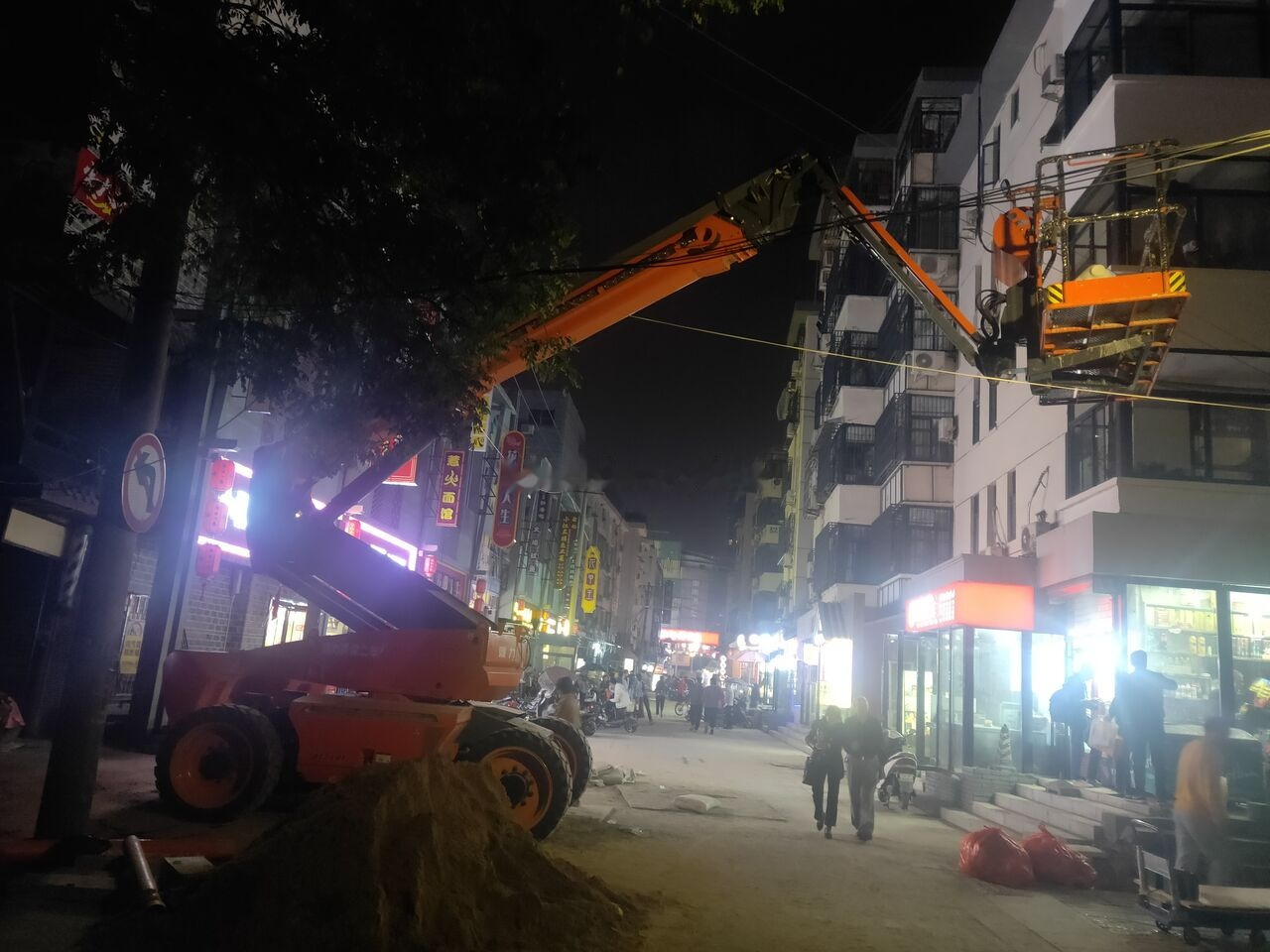 Dingli BT24RT - Plataforma telescopica: foto 2 Dingli BT24RT - Plataforma telescopica: foto 2