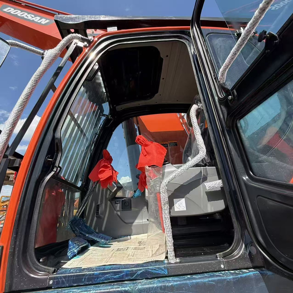 Excavadora Doosan DX340: foto 11 Excavadora Doosan DX340: foto 11