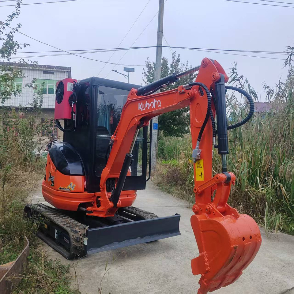 KUBOTA U20 - Miniexcavadora: foto 1 KUBOTA U20 - Miniexcavadora: foto 1