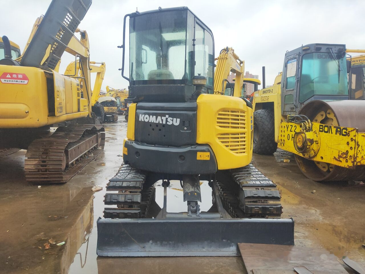Miniexcavadora Komatsu PC55MR: foto 7