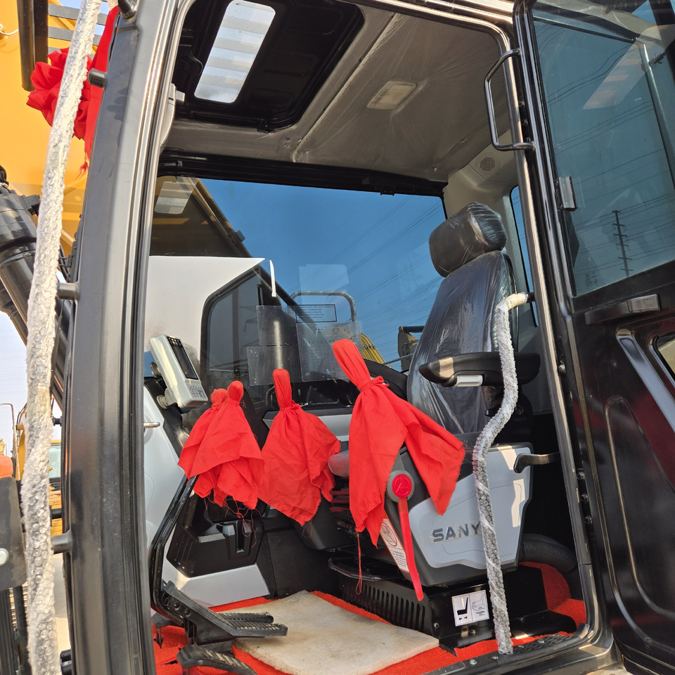 Excavadora SANY SY245H: foto 6