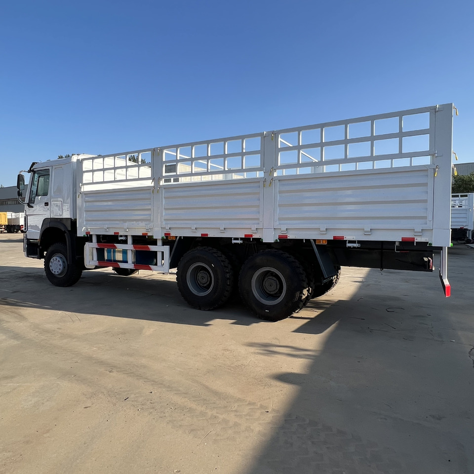 Sinotruk HOWO 371 6*4 Fence truck - Camión caja abierta: foto 5 Sinotruk HOWO 371 6*4 Fence truck - Camión caja abierta: foto 5