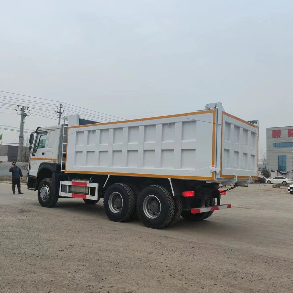 Sinotruk HOWO 6*4 Dump truck - Camión volquete: foto 4 Sinotruk HOWO 6*4 Dump truck - Camión volquete: foto 4