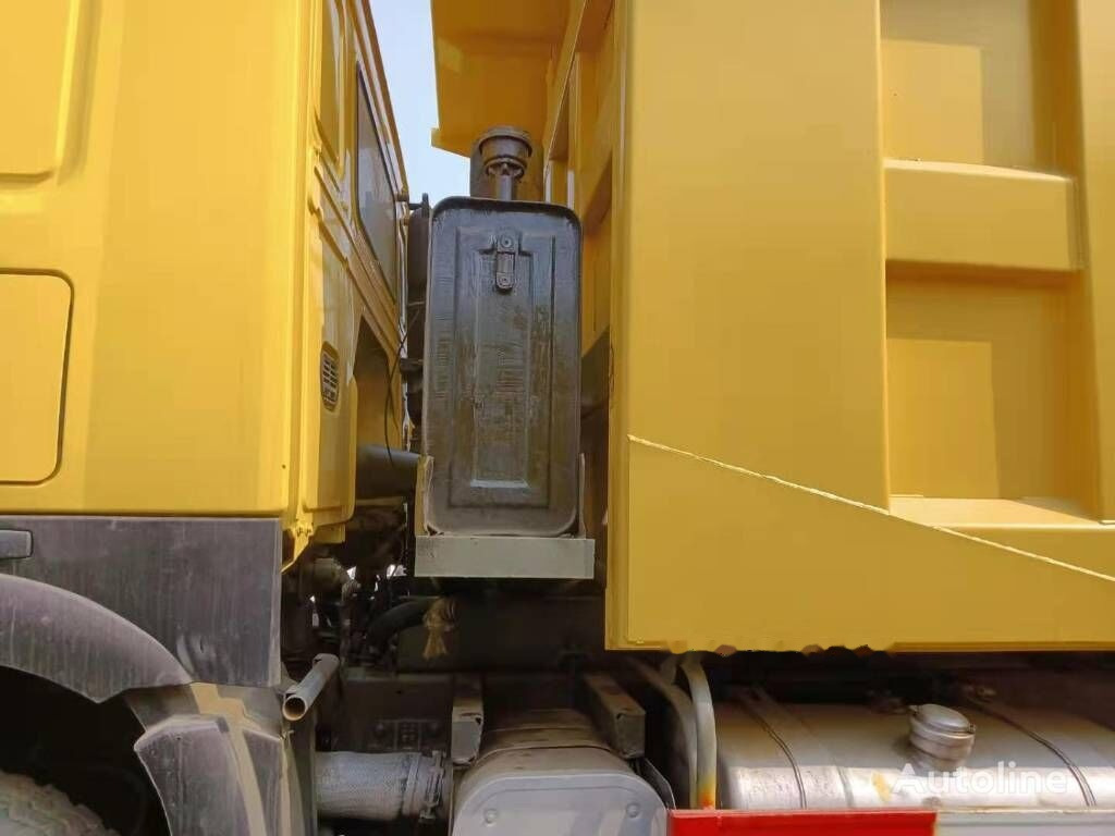 Sinotruk HOWO 6*4 Dump truck - Camión volquete: foto 2 Sinotruk HOWO 6*4 Dump truck - Camión volquete: foto 2