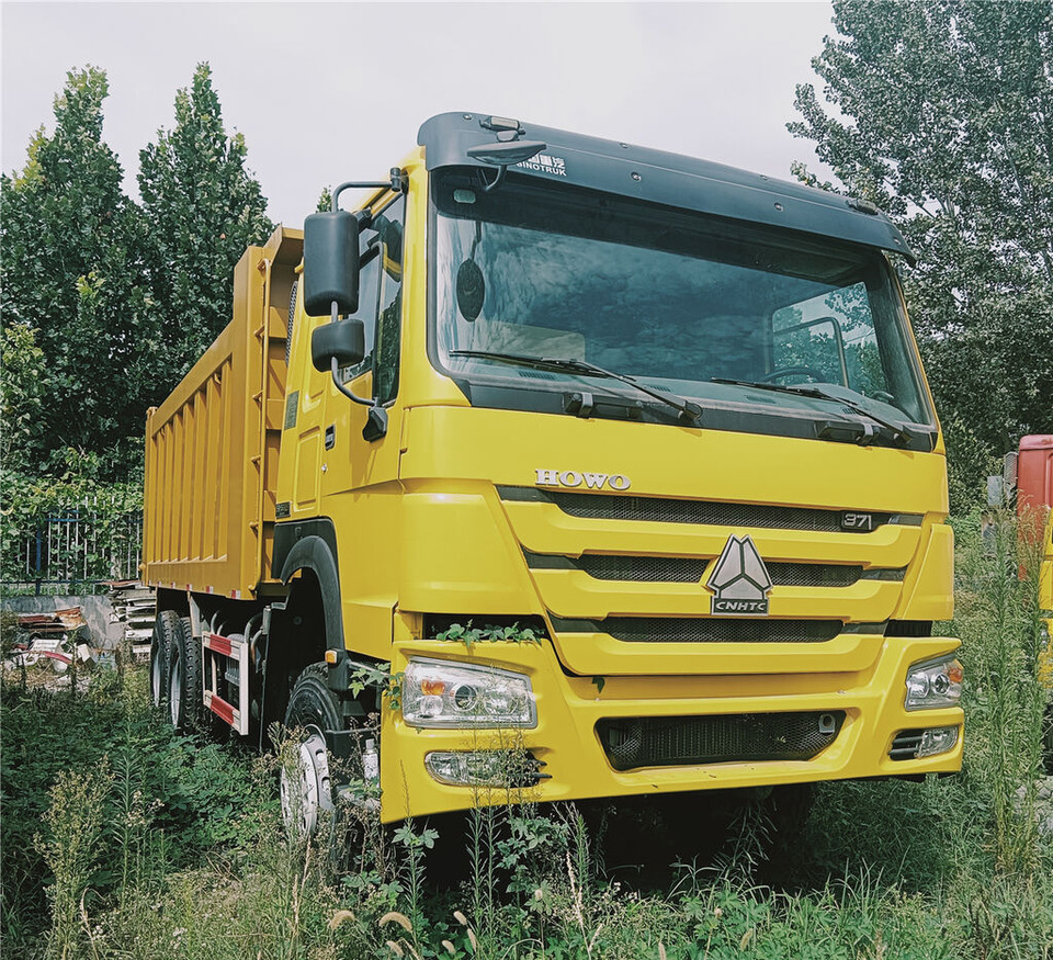 Sinotruk HOWO 6*4 Dump truck - Camión volquete: foto 2 Sinotruk HOWO 6*4 Dump truck - Camión volquete: foto 2