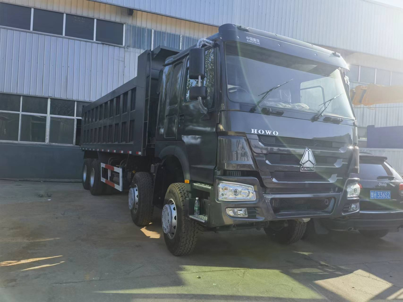 Camión volquete Sinotruk HOWO 8*4 Dump truck: foto 6 Camión volquete Sinotruk HOWO 8*4 Dump truck: foto 6