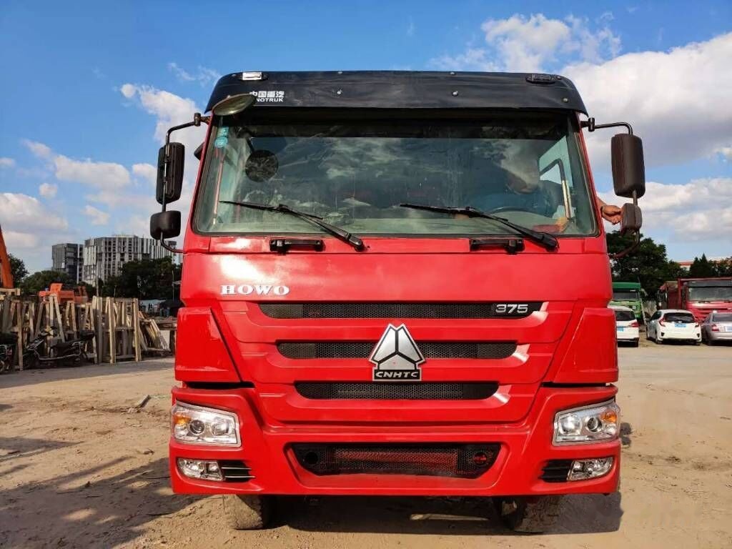 Sinotruk Howo - Camión volquete: foto 3 Sinotruk Howo - Camión volquete: foto 3