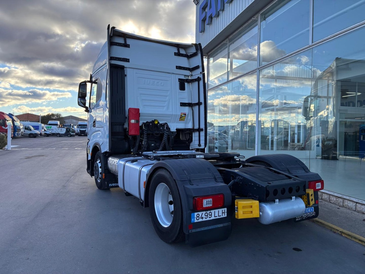 Cabeza Tractora IVECO 460 AUTOMATICO INTARDER ADR - Cabeza tractora: foto 4 Cabeza Tractora IVECO 460 AUTOMATICO INTARDER ADR - Cabeza tractora: foto 4