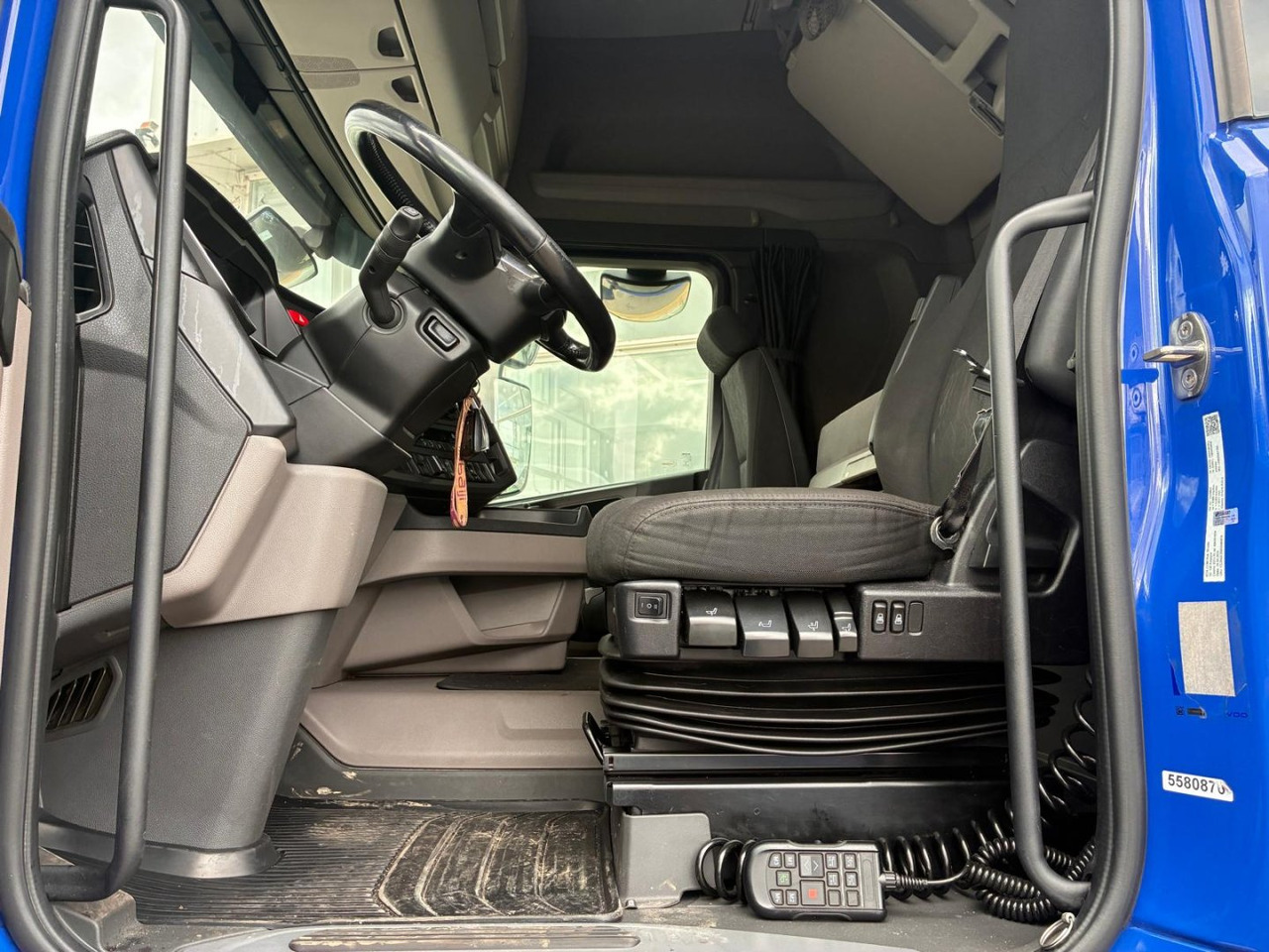 Cabeza Tractora Scania R450 AUTOMATICO-INTARDER - Cabeza tractora: foto 5 Cabeza Tractora Scania R450 AUTOMATICO-INTARDER - Cabeza tractora: foto 5