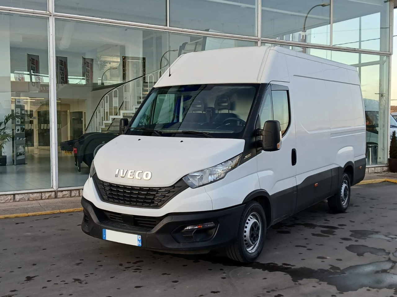 Furgón IVECO 35S14 12m3 - Furgón: foto 1 Furgón IVECO 35S14 12m3 - Furgón: foto 1