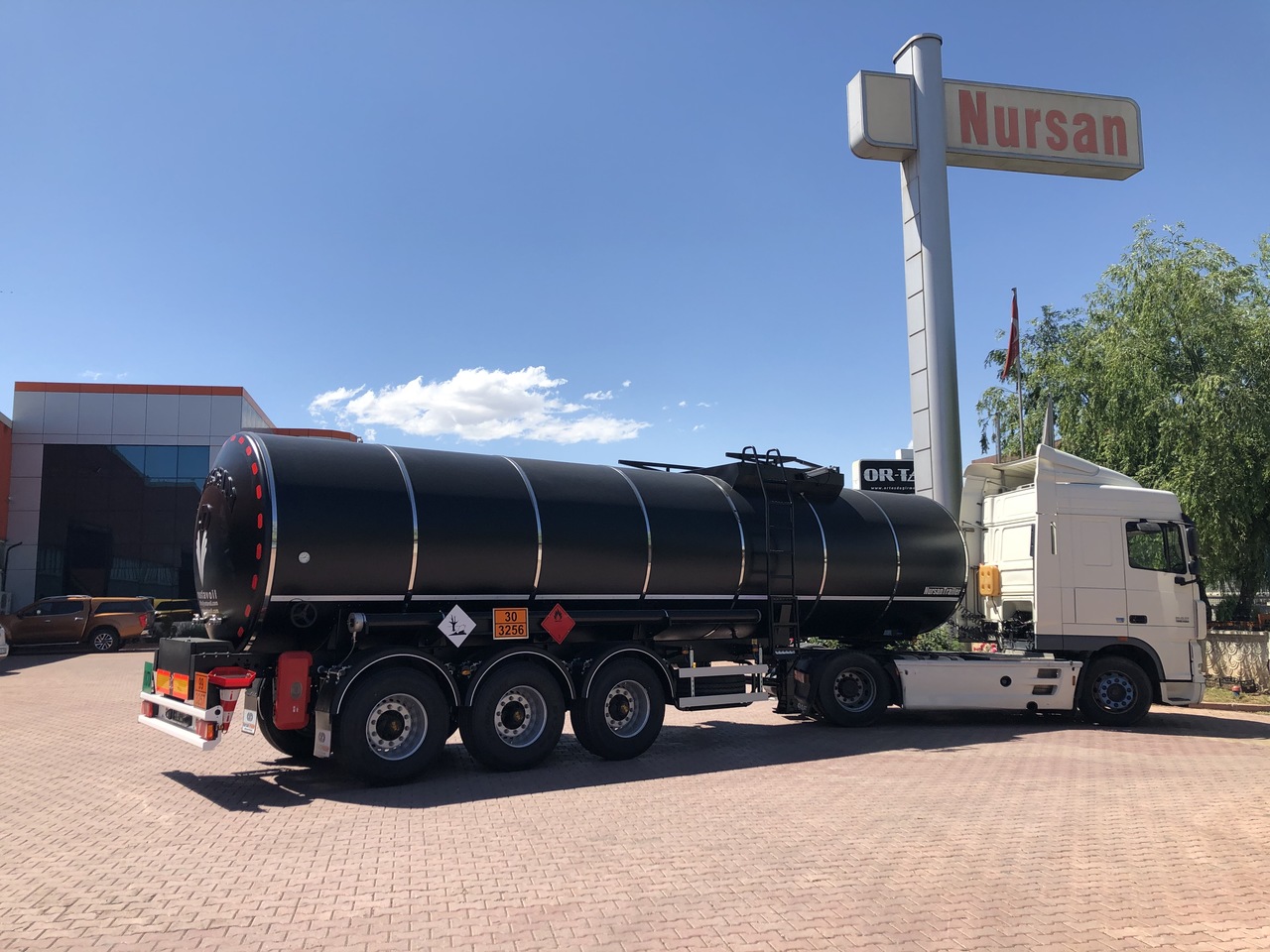 NURSAN ASPHALT INSULATED BITUMEN TANKER - Semirremolque cisterna: foto 2 NURSAN ASPHALT INSULATED BITUMEN TANKER - Semirremolque cisterna: foto 2