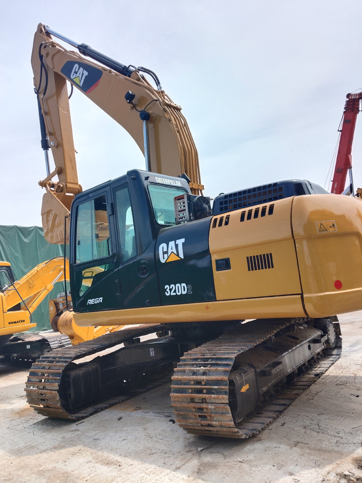 CAT 320D2 WITH CAT C7.1 ENGINE - Excavadora de cadenas: foto 1 CAT 320D2 WITH CAT C7.1 ENGINE - Excavadora de cadenas: foto 1
