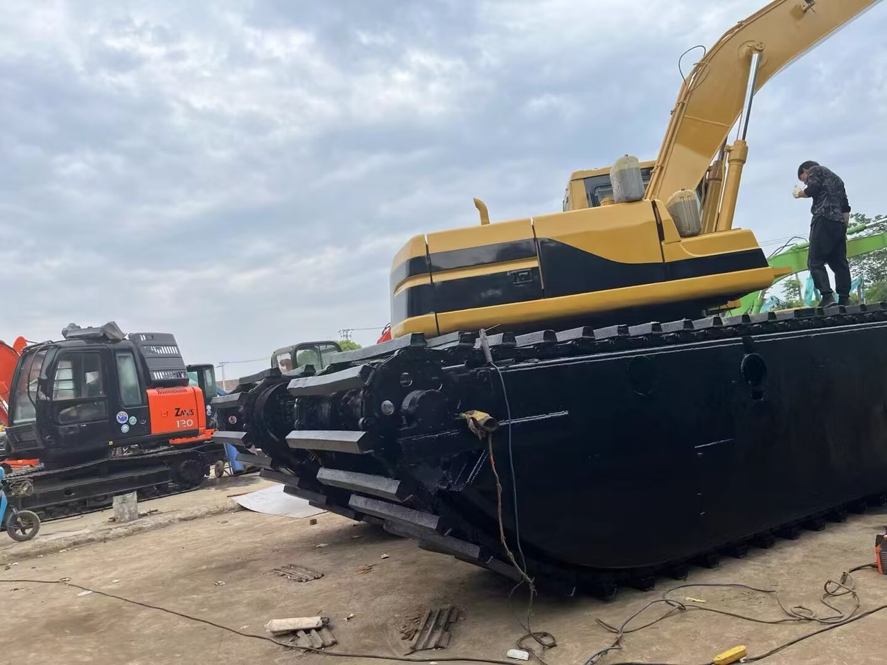 CATERPILLAR 320BL 320CL DREDGER - Excavadora anfibia: foto 2 CATERPILLAR 320BL 320CL DREDGER - Excavadora anfibia: foto 2