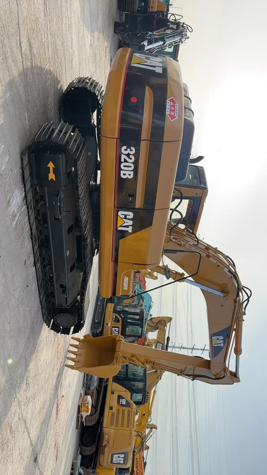 CATERPILLAR 320BL CAT 320 BL - Excavadora de cadenas: foto 2 CATERPILLAR 320BL CAT 320 BL - Excavadora de cadenas: foto 2