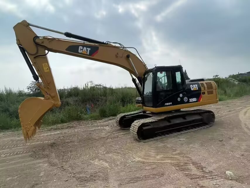 CATERPILLAR 320D2 L CAT 320D 2 L - Excavadora de cadenas: foto 4 CATERPILLAR 320D2 L CAT 320D 2 L - Excavadora de cadenas: foto 4