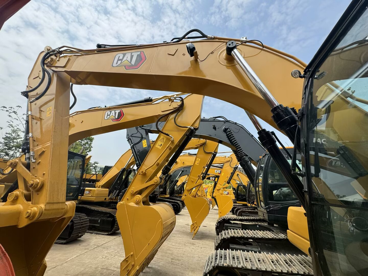 CATERPILLAR 323GC CAT 323 GC - Excavadora de cadenas: foto 3 CATERPILLAR 323GC CAT 323 GC - Excavadora de cadenas: foto 3